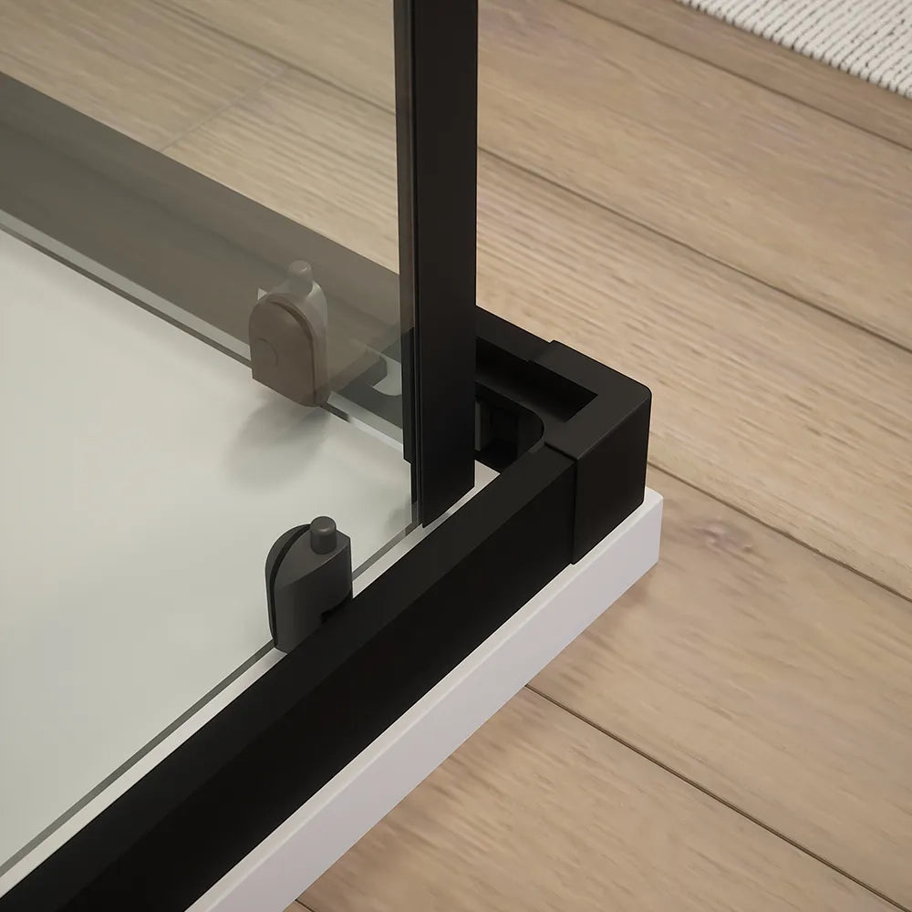 Box doccia angolare 90x90 cm trasparente 4 mm profili neri  | Willis
