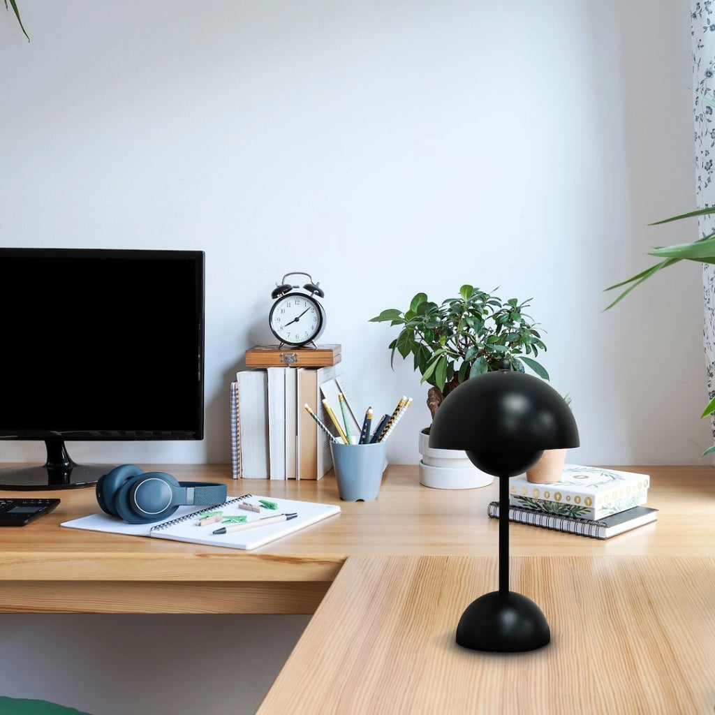 Lampada da tavolo nera sfera LED 3W touch USB-C Costa Milagro