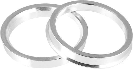Set di Centratori per Ruote - Wiel Spacer - Alluminio - Centratori per Ruote - Wielnaaf - Set da 2 - Adatto per Auto - Color Argento - Diametro Esterno 73.1mm a Diametro Interno 67.1mm