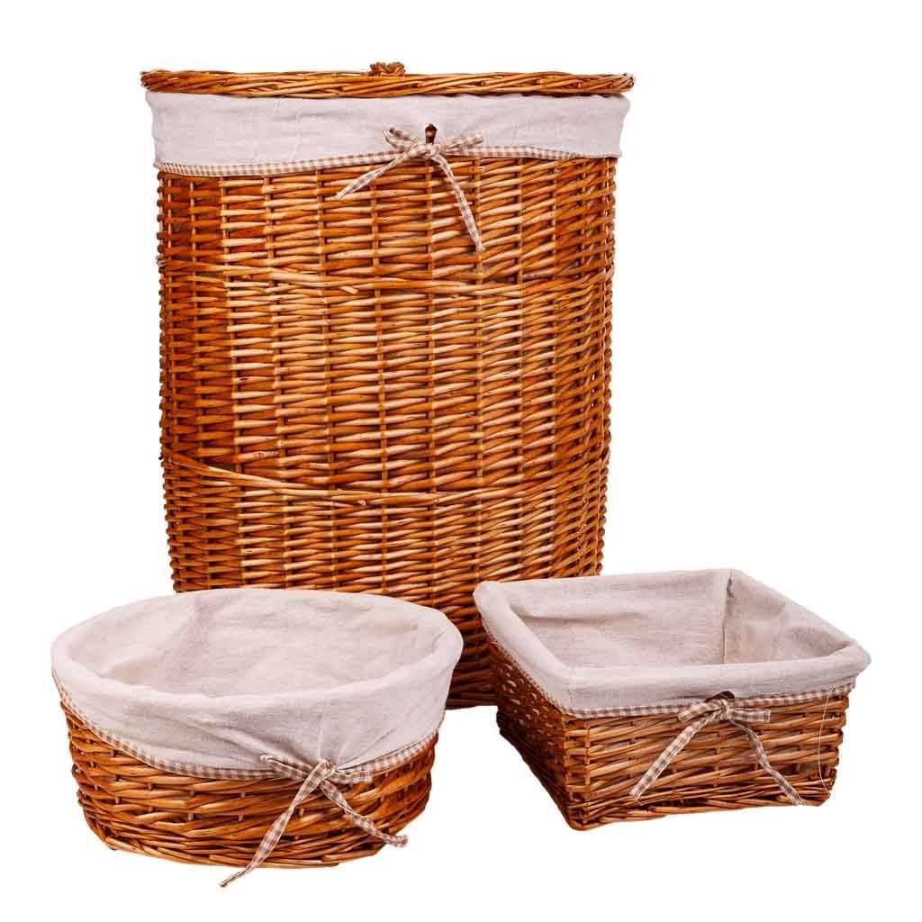 Set composto da portabiancheria e due cestini in vimini foderati marroni