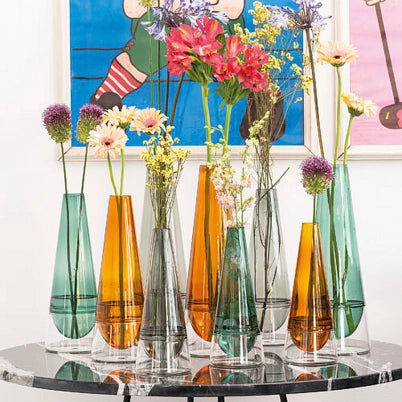 Vaso Conosfera 163 in vetro borosilicato soffiato a mano, design slanciato ed elegante, tecnica incalmo, colore Verde lago, altezza 163 centimetri
