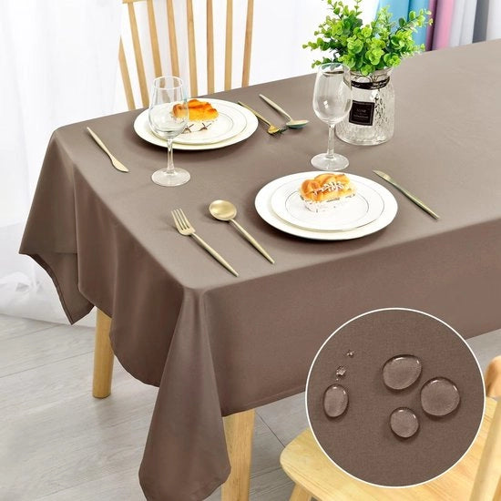 Tavolo in PVC vetrificato 130x220cm, impermeabile e lavabile, adatto per cucina, giardino, festa, matrimonio o uso domestico.