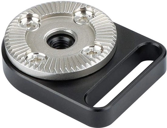 Adattatore per connessione M6 regolabile - Adatto per montaggio a vite - Flessibile e multifunzionale - Adatto per accessori elettrici - Codice prodotto: ... - Modello: ... - Dimensioni: ... - Materiale: ...