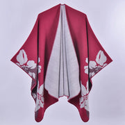 Elegante scialle/mantella in cashmere con stampa floreale su entrambi i lati, imbottito per maggiore calore e protezione, perfetto come sciarpa o mantello esterno.
