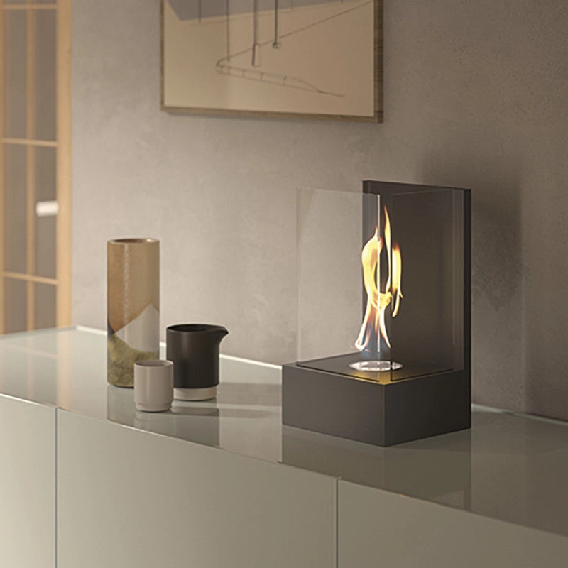Biocamino parete / tavolo Altea Nero 0,8 kW – 3 vetri protezione, fiamma a spirale, struttura acciaio – Tecno Air System