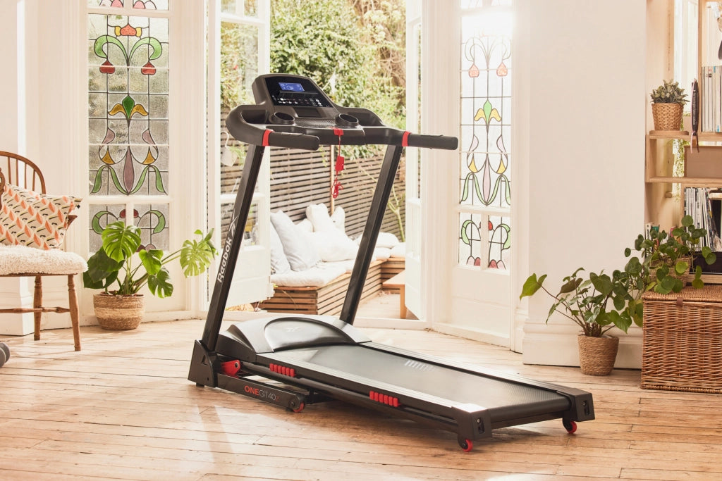Tapis de Course motorisé - Reebok - Maison/Appartement - Modèle GT40z - Ecran LCD - Vitesse 1 à 18 km/h