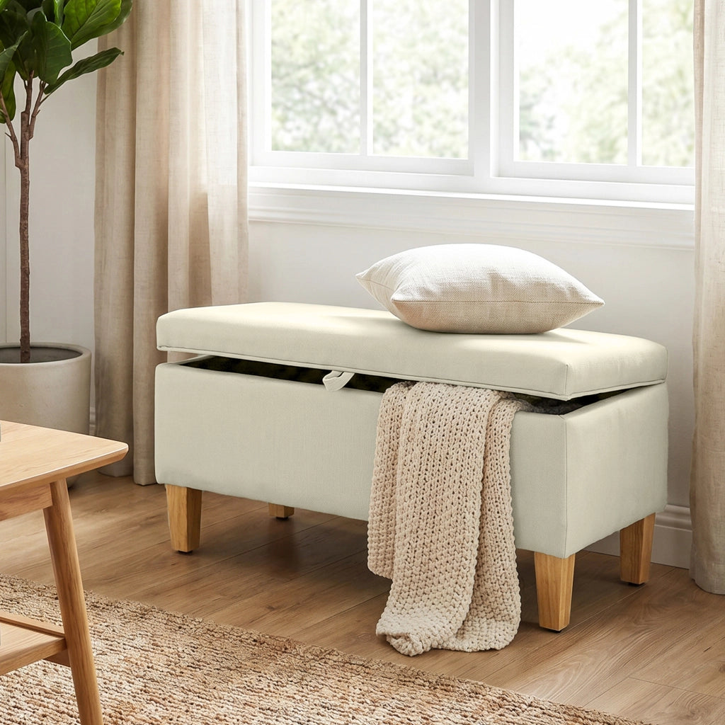 Pouf imbottito in tessuto con gambe in legno ¨C Minimal ¨C 71x37x36 cm beige