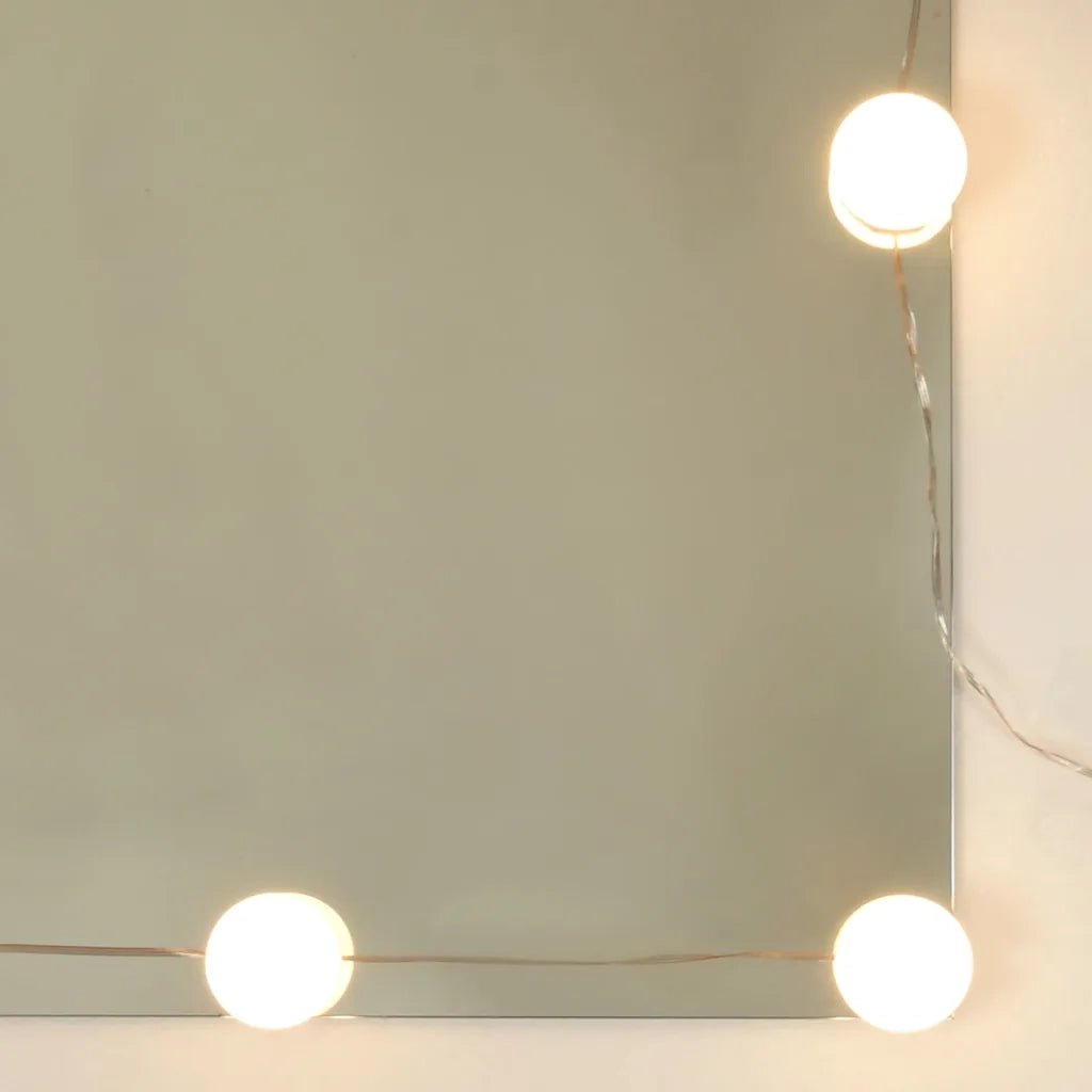 Mobile a Specchio con LED Bianco 60x31,5x62 cm 808882