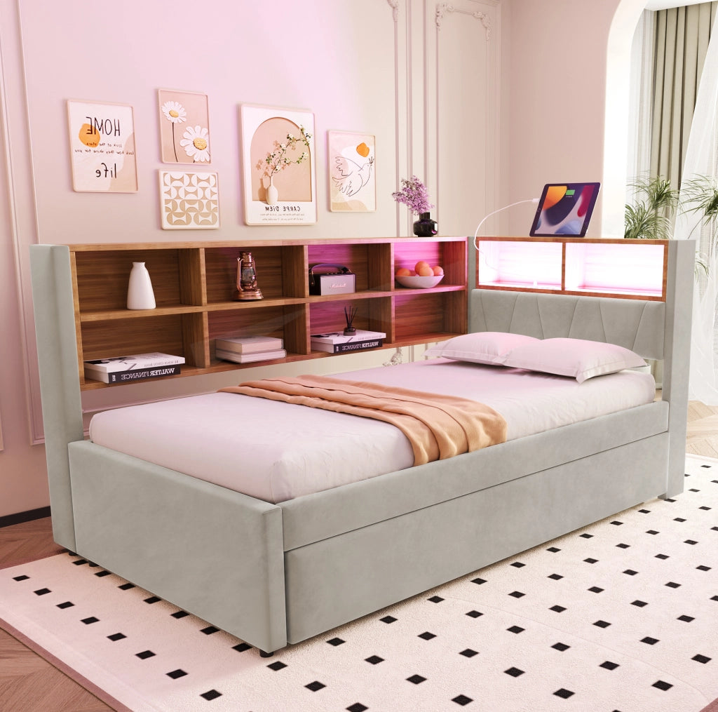 Divano letto 90x200 cm con letto estraibile 90x190; LED; USB e Type-C; vani contenitore; grigio chiaro