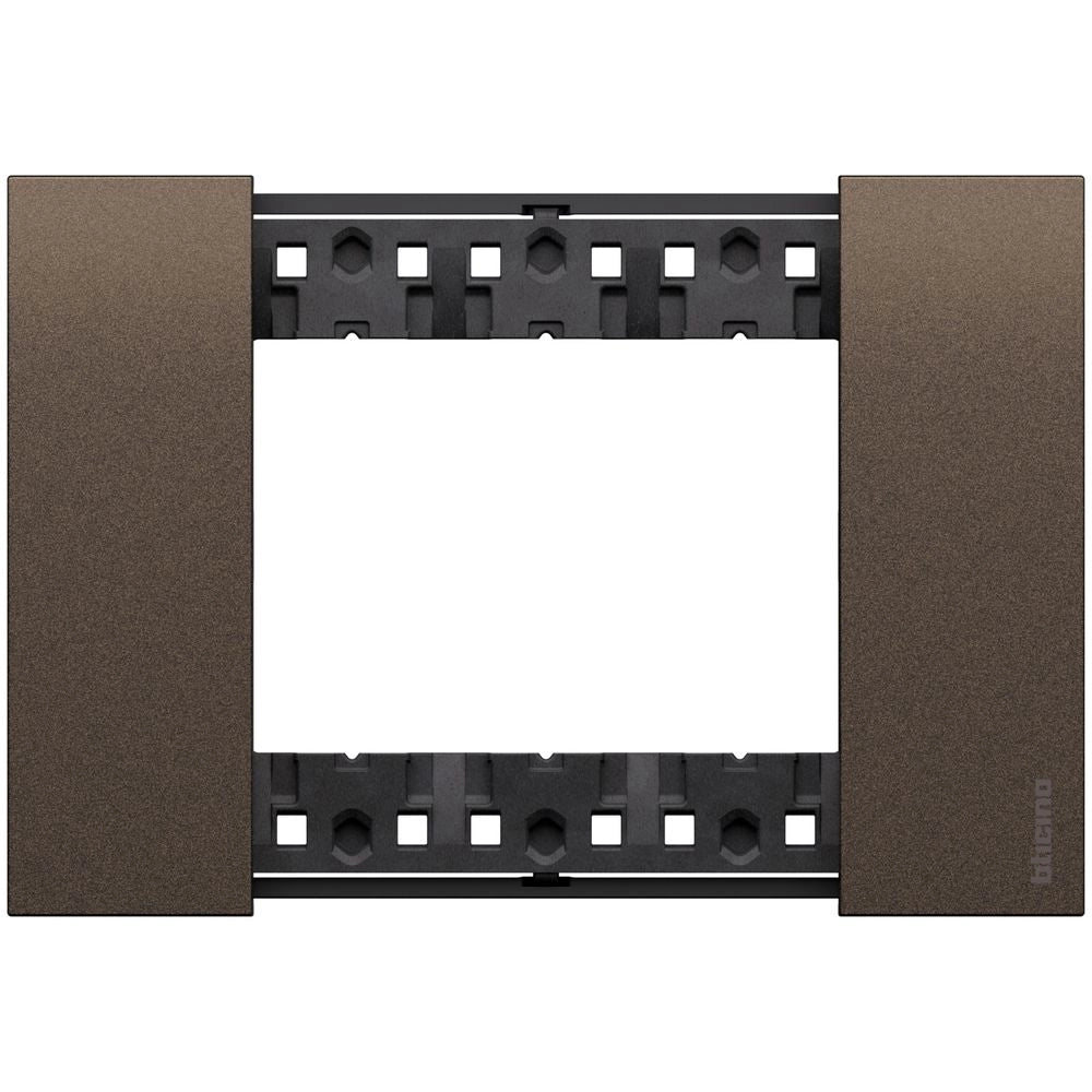 Placca BTicino Living Now 503 3 Moduli Bronze in Zama KA4803KB