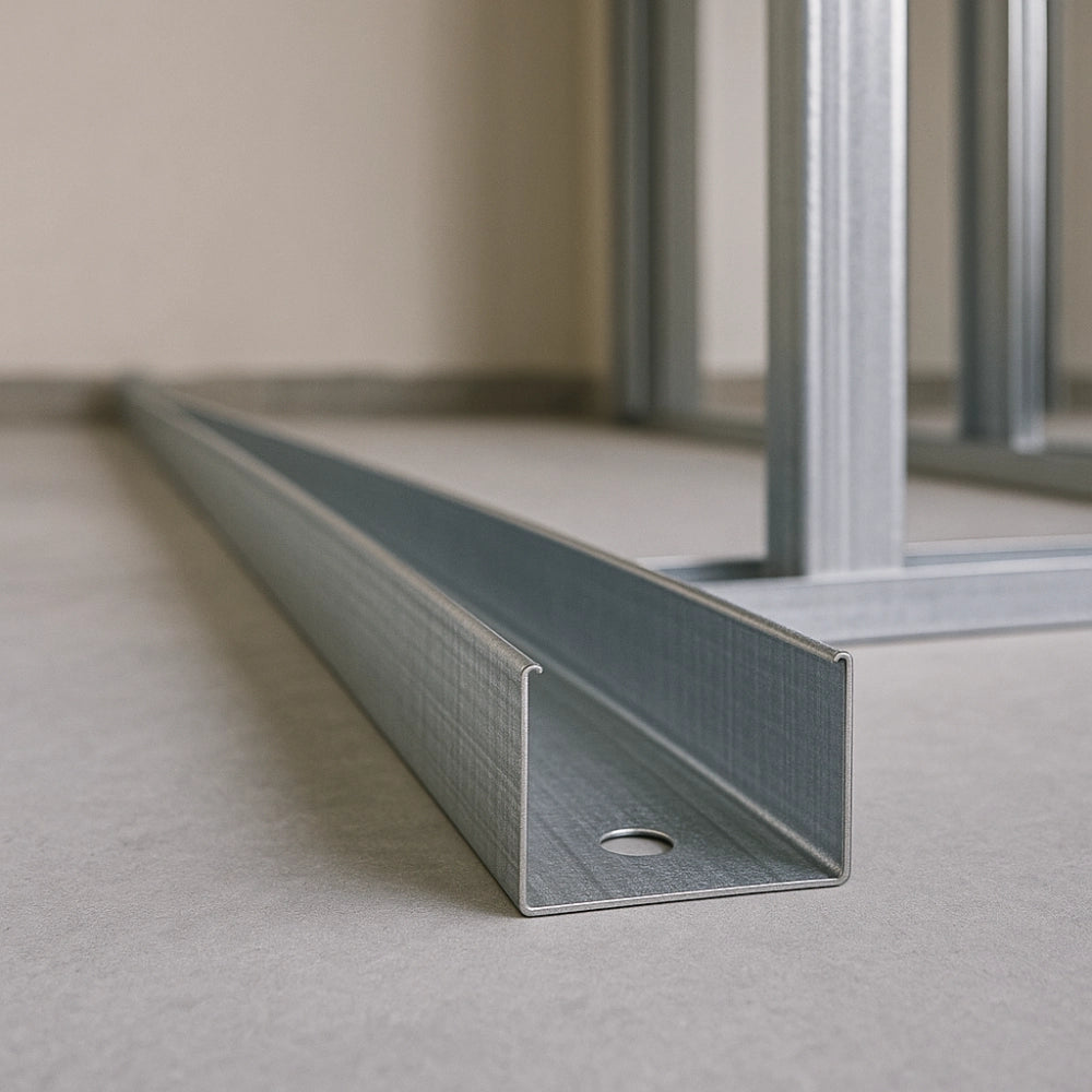 Guida u standard 1 m profilo preforato sp 0,6 mm per cartongesso *** pezzi 8, misure 40 x 50 x 40 mm, confezione 1