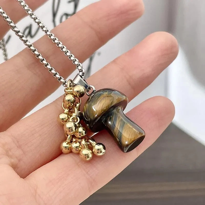Collana lunga con ciondolo a forma di fungo di cioccolato in pietra naturale, realizzata a mano, regalo di Natale o di compleanno.