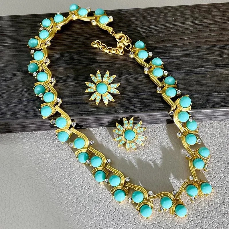 Orecchini vintage fatti a mano con fiori blu e collana di cristallo, regalo di Natale o compleanno.