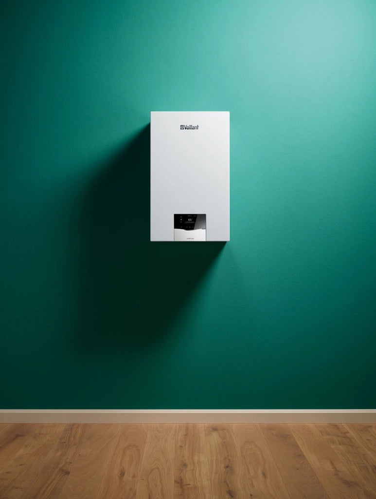 Caldaia a Condensazione Vaillant ecoTEC Plus VMI 26 CS/1-5 con Bollitore Metano/Gpl con Kit Scarico Fumi